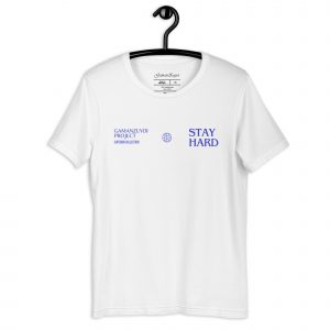 Camiseta manga corta Stay Hard de GamanZuyoi Superior Collection color blanco parte delantera